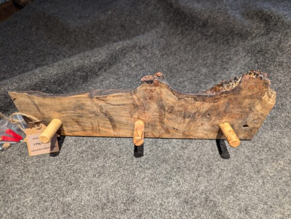 G003 - Coat Hanger