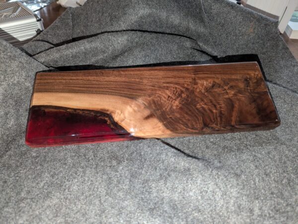 CB019 Walnut Cribbage Board (Customizable)