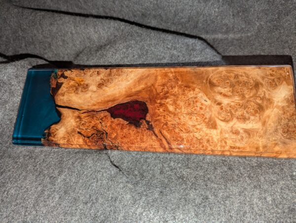 CB020 Silver Maple Burl Cribbage Board